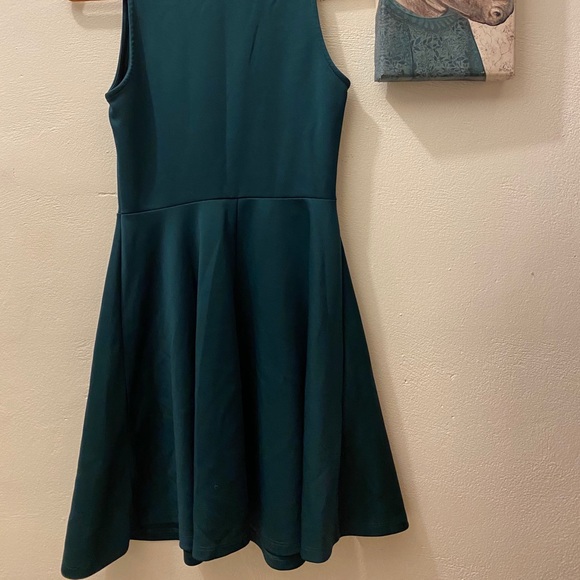 FOREVER 21: Mini skater dress - Picture 2 of 2